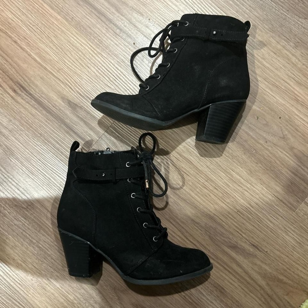 Shoedazzle Black Boots 6.5 Grunge